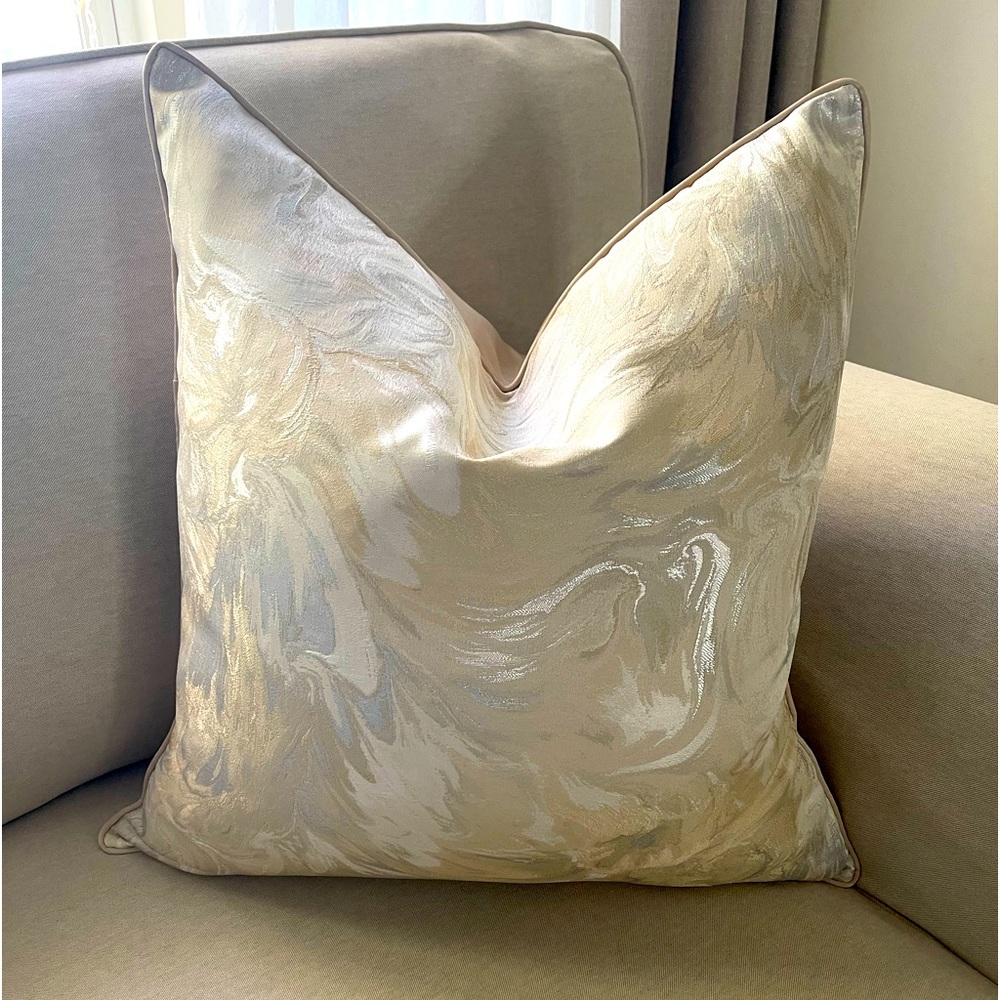- luxury Champagne and  sliver waves glam pillow.          Size 22 x22 inches - Picture 11 of 11